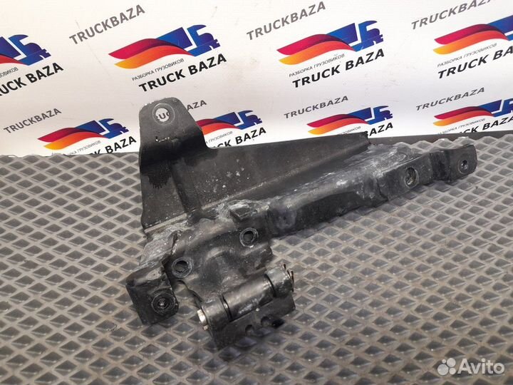 Петля капота левая Man TGX