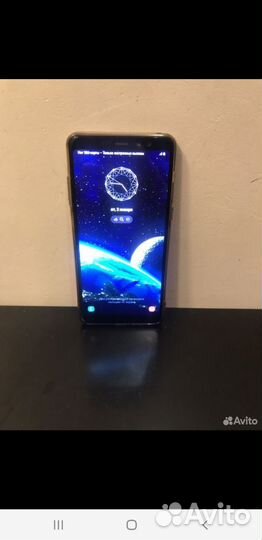 Samsung Galaxy A8+, 4/64 ГБ