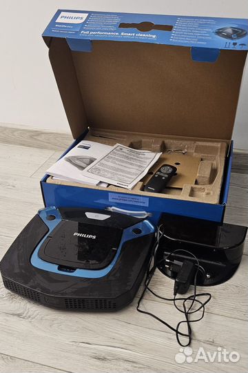Робот пылесос philips