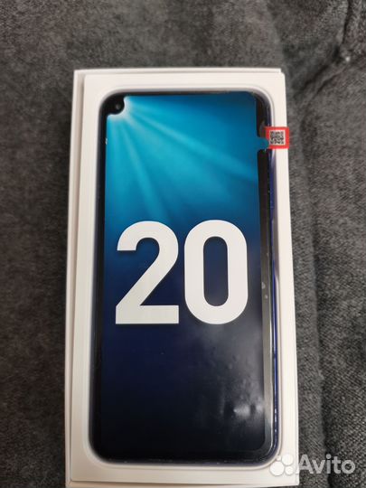 HONOR 20, 6/128 ГБ