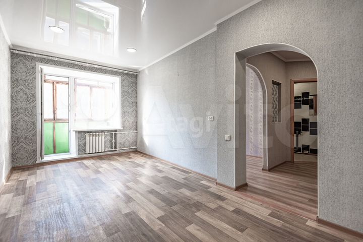 2-к. квартира, 42 м², 2/4 эт.