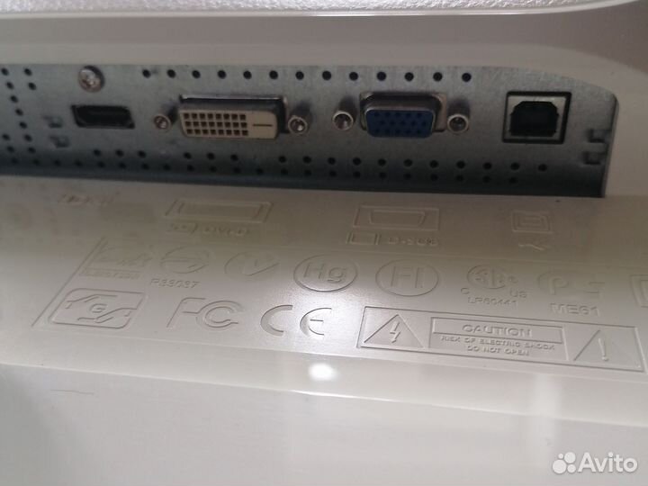 Монитор для компьютера 24''