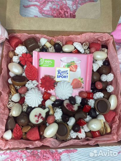 Подарки, вкусные наборы и букеты