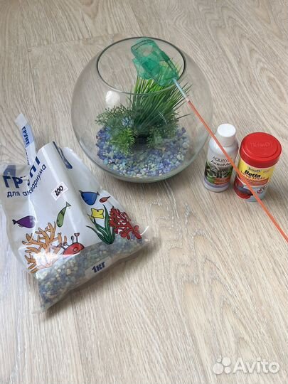 Аквариум 3л с набором для ухода за рыбкой