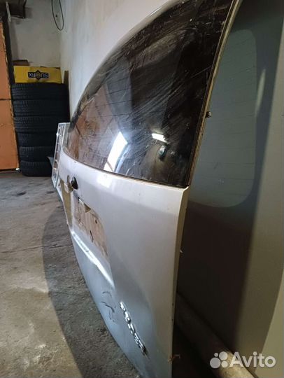 Задняя крышка багажника Тойота Королла Филдер