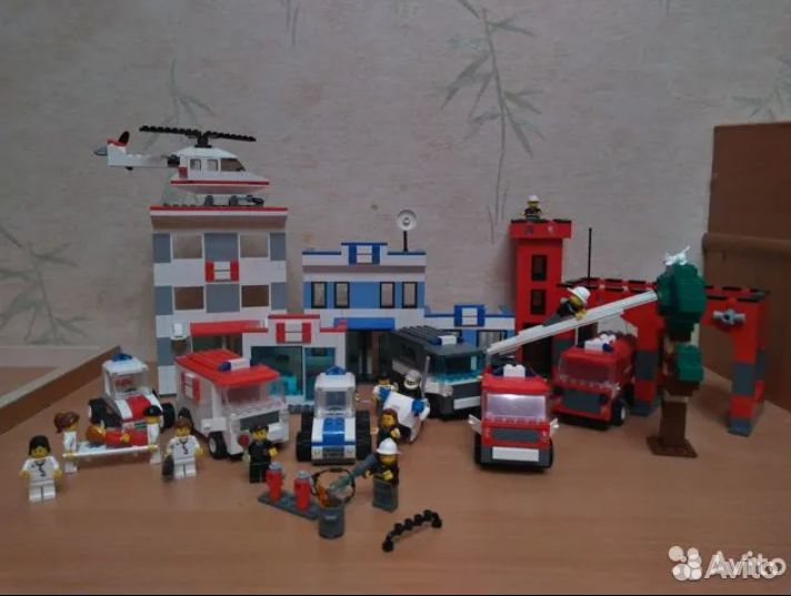 LegoJuniors Чемоданчик Пожар 10685, Education 9314