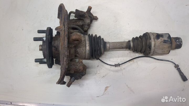 Ступица (кулак, цапфа) левая передняя SsangYong Rexton