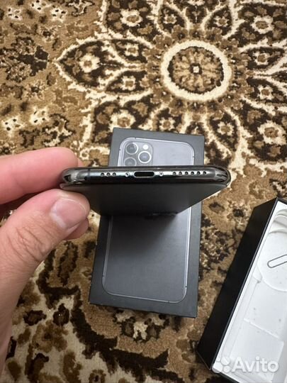 iPhone 11 Pro, 256 ГБ