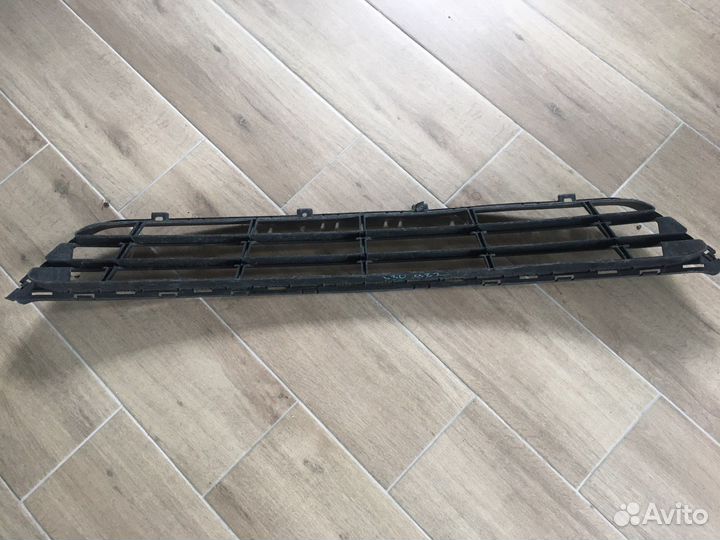 Решетка переднего бампера Hyindai Santa Fe 2015-19