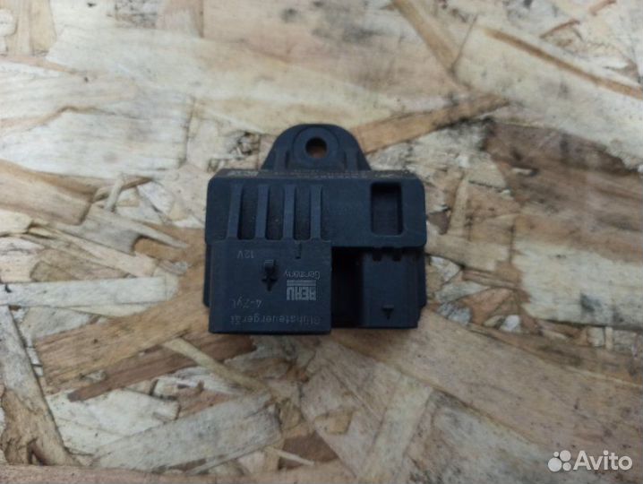 Реле свечей накала Bmw 5 F10