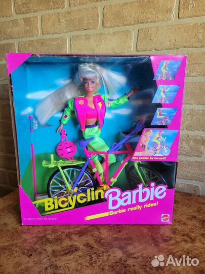 Barbie Bicyclin blonde, Christie