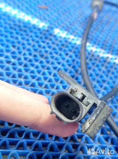 Датчик износа колодок Mercedes-Benz W220 седан