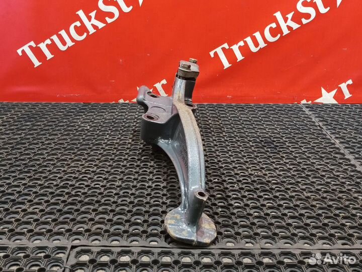 Кронштейн пневморессоры правый 2020г. Daf XF106