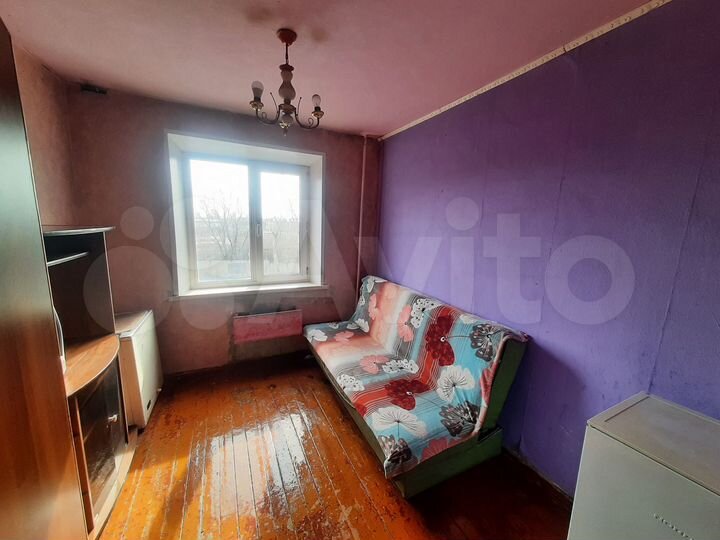 Комната 12 м² в 9-к., 3/5 эт.