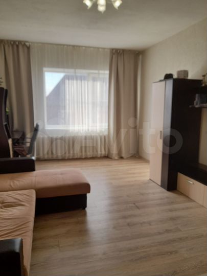 Дом 330 м² на участке 11 сот.