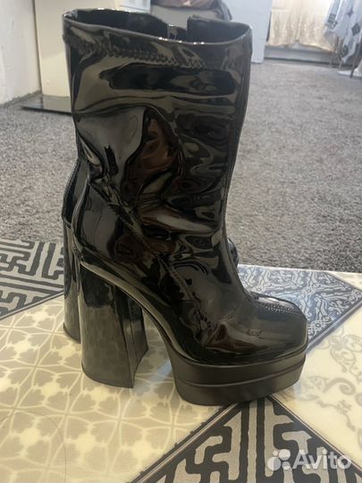 Ботинки женские