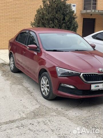 Skoda Rapid 1.6 AT, 2021, 7 500 км