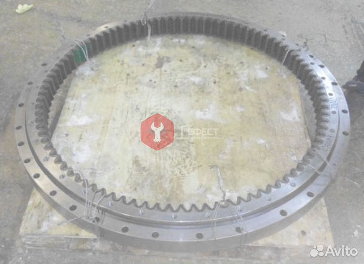 Опорно-поворотный круг Hitachi ZX80