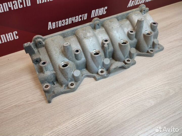 Впускной коллектор Renault Duster