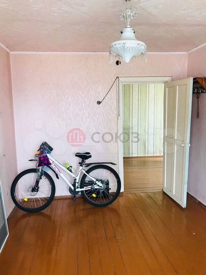 4-к. квартира, 60 м², 2/5 эт.