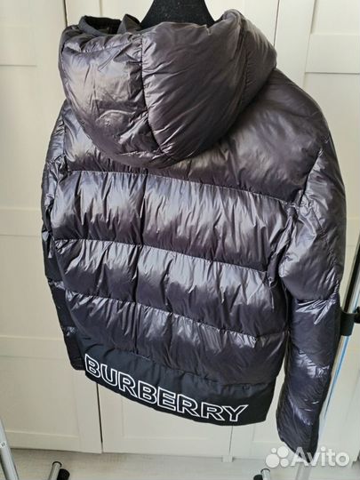 Легкий пуховик Burberry