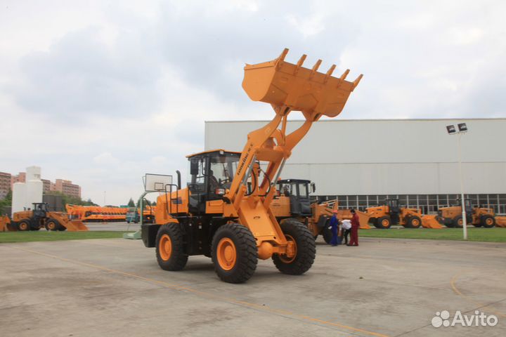 Фронтальный погрузчик Lonking CDM835, 2023