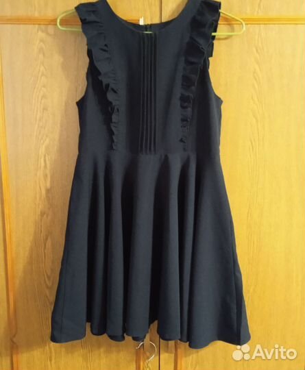 Платье и сарафаны школьные для девочки