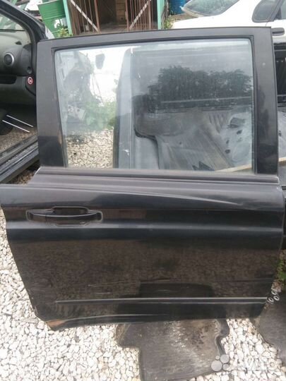 Дверь задняя правая Санг Енг Актион Спорт