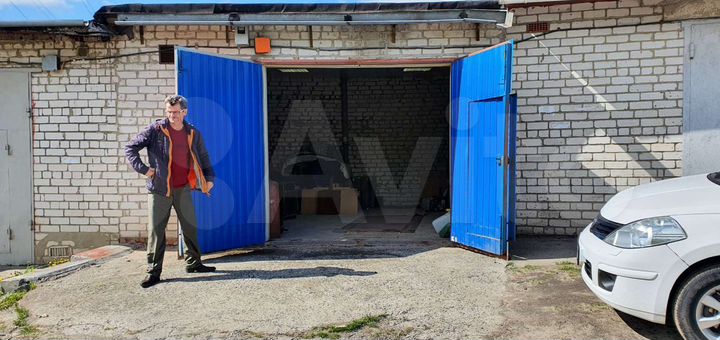 Гараж, > 30 м²