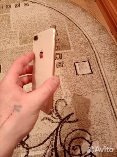 iPhone 8 Plus, 64 ГБ