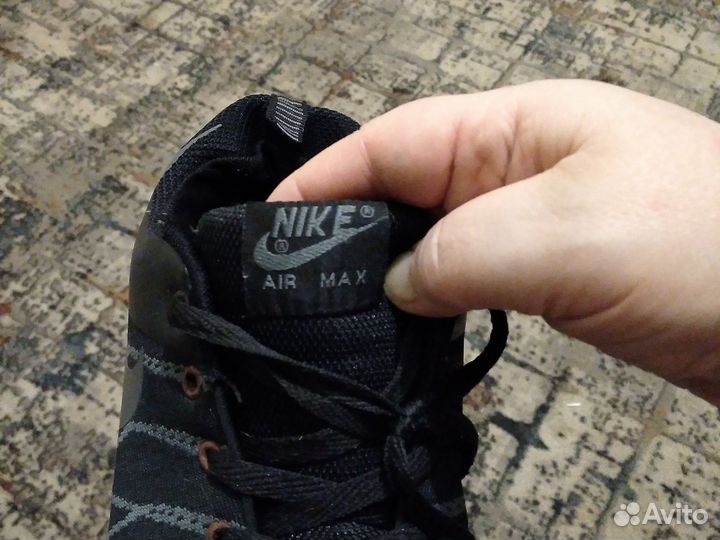 Кроссовки мужские спортивные