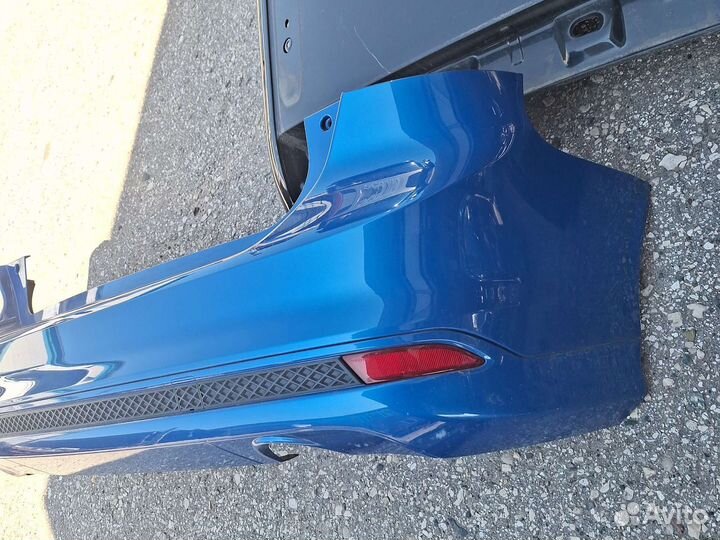 Бампер задний Форд Фокус 3 хэтч