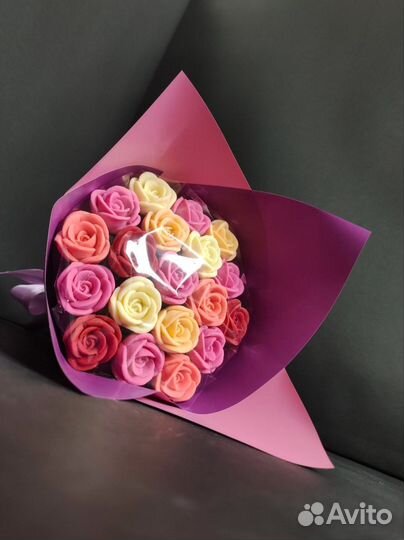 Розы из Белого Шоколада - 19 шт в Букете