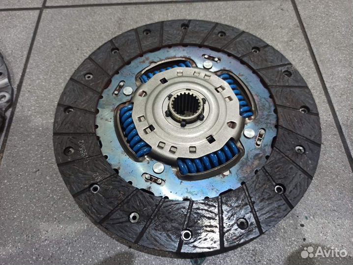 Сцепление. Корзина Рено дастер 2.0 пробег 7000 км