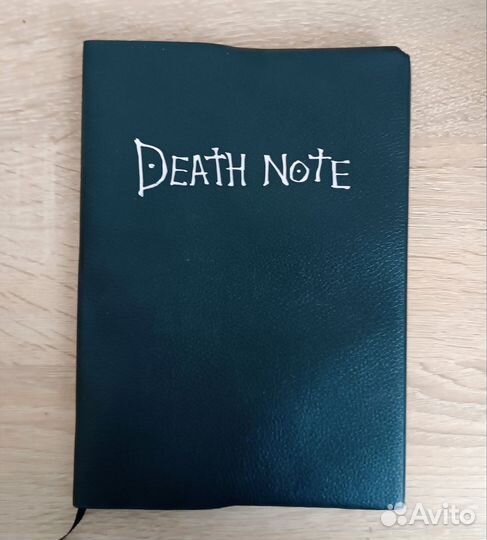 Тетрадь Смерти из аниме Death Note