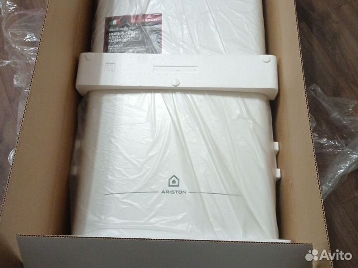 Бойлер эл. ariston Velis Tech inox pw abse 80