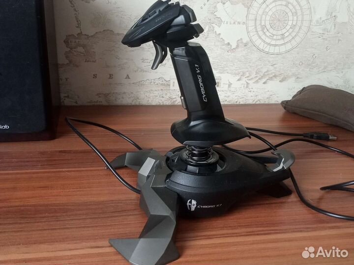 Игровой джойстик для пк cyborg V.1