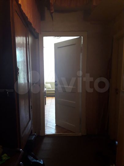 Комната 14 м² в 5-к., 3/5 эт.