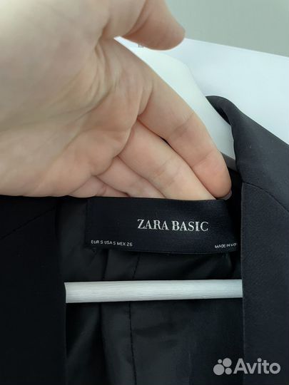 S (42-44) Zara Basic Жилет женский