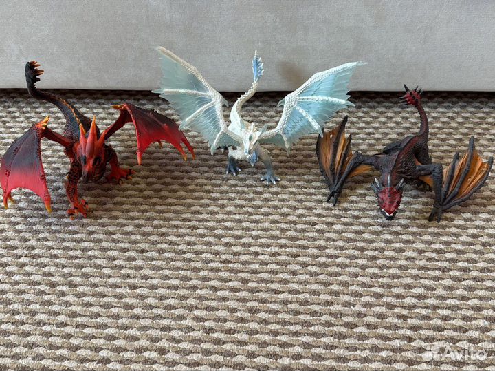 Фигурки драконов коллекционные