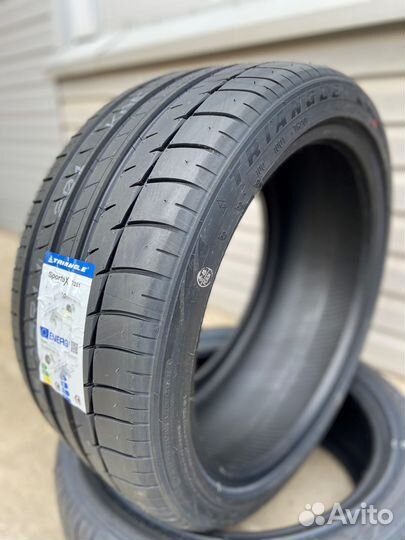 Triangle Sports TH201 235/40 R19 96Y