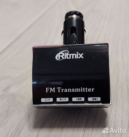 FM - трансмиттер Ritmix FMT- A750