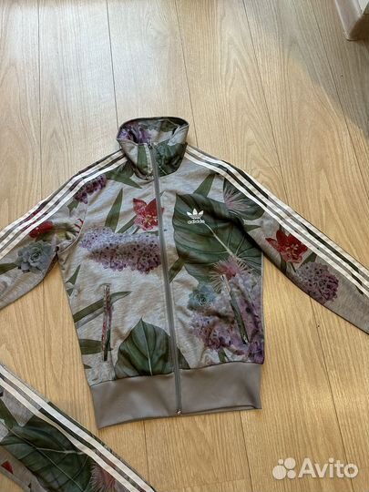 Спортивный костюм adidas женский 42