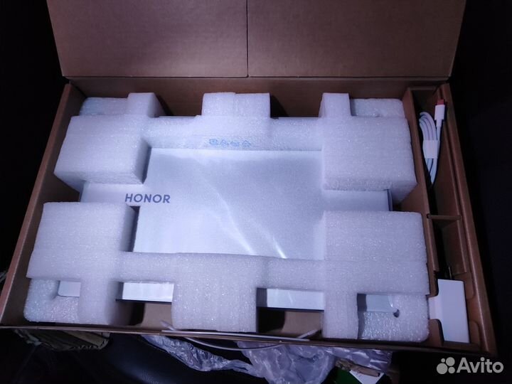 Honor Magicbook 15 ryzen 7/16/512