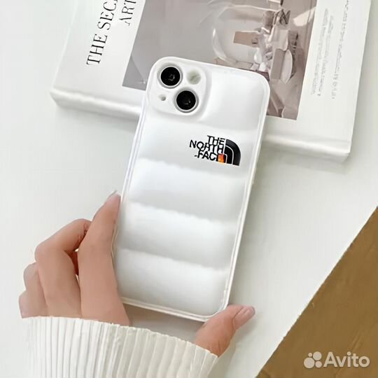 Чехол на iPhone