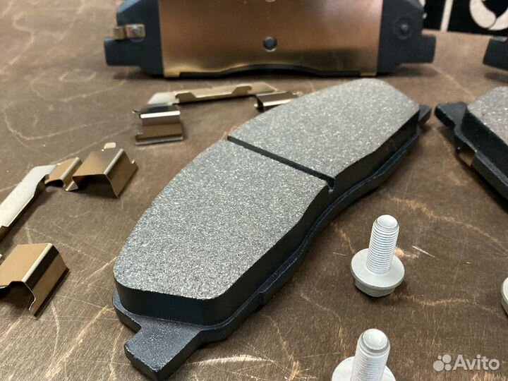 Колодки тормозные передние на Газель Некст и нн