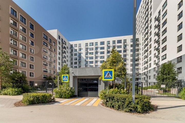 3-к. квартира, 85 м², 4/10 эт.