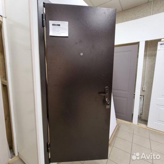 Дверь металлическая в наличии