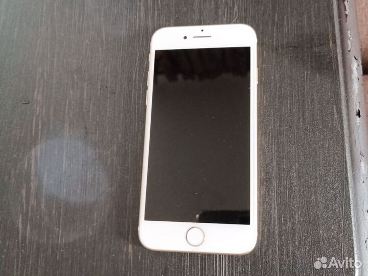 Телефон iPhone 7 128gb