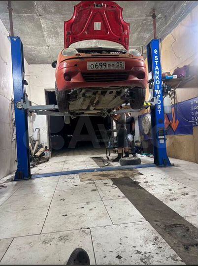 Гараж, > 30 м²